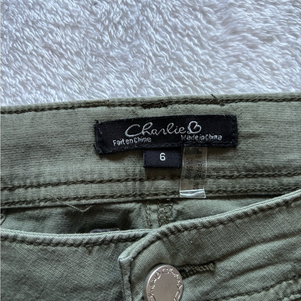 Womens Green Pants - Picture 3 of 3
